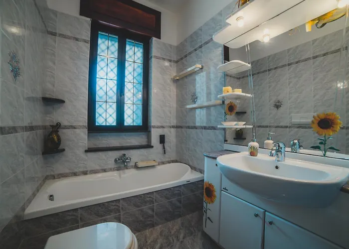 Дом отдыха Brezza Marina - Idromassaggio & Relax By Diddoi